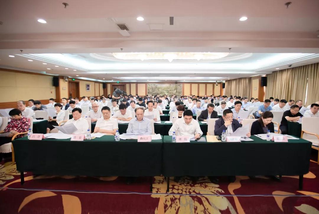 胡家福：坚定斗争意志 发扬斗争精神 以敢打必胜的精神状态筑牢70周年大庆铜墙铁壁