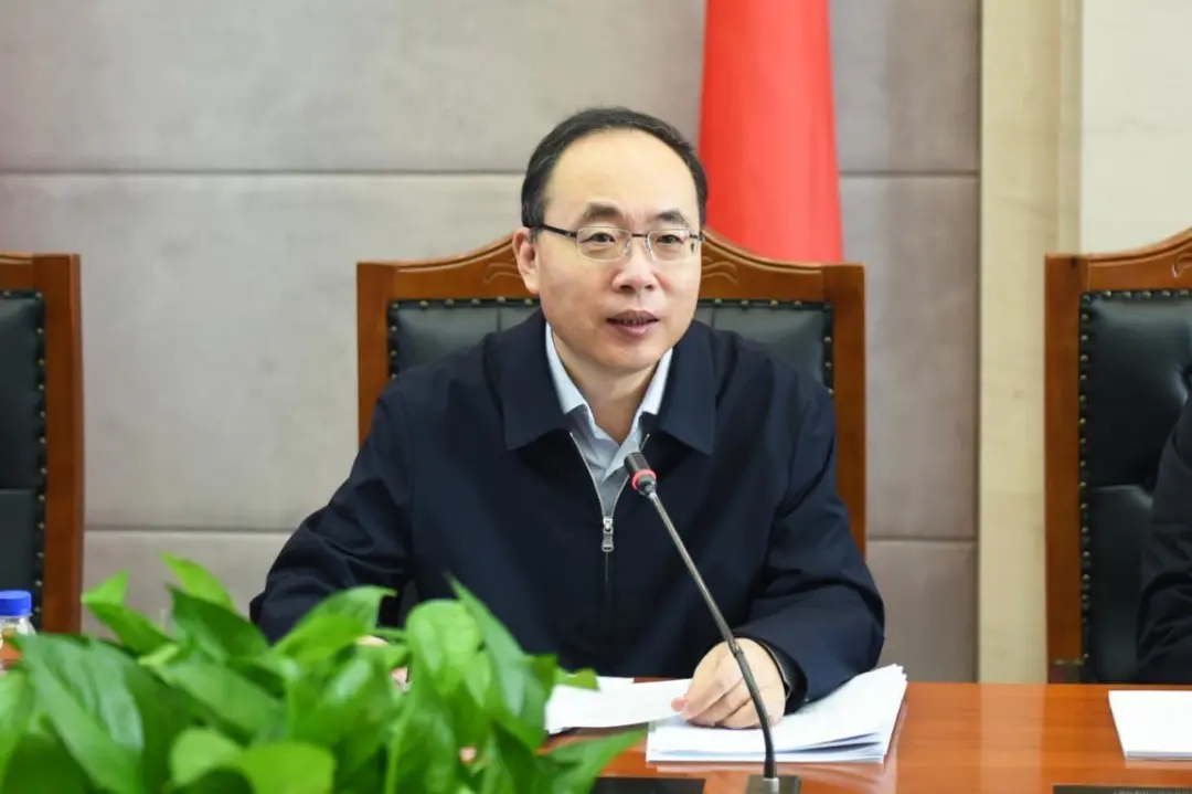 省检察院党组专题学习贯彻十九届五中全会精神