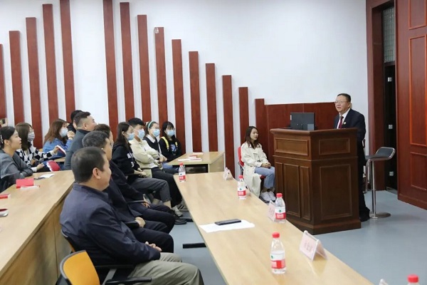 省检察院第六检察部到吉林财经大学开展民法典宣讲活动